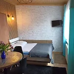Aga Homestay *